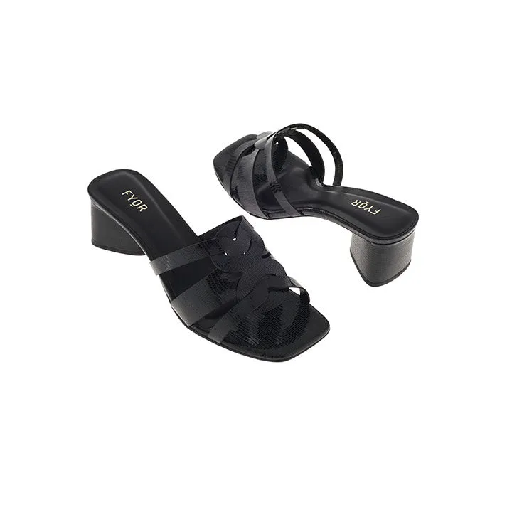 Cross Strap Sandal BCM 131