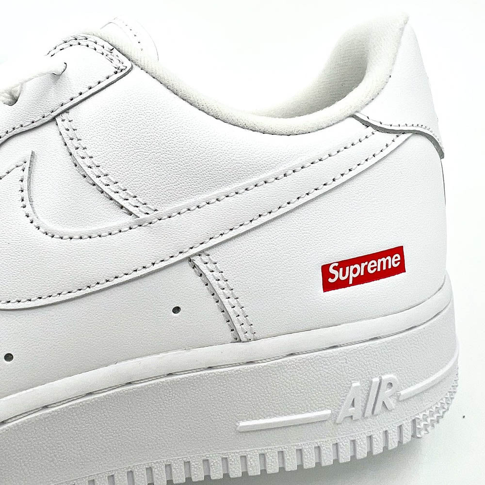 Nike Air Force 1 Low Supreme White